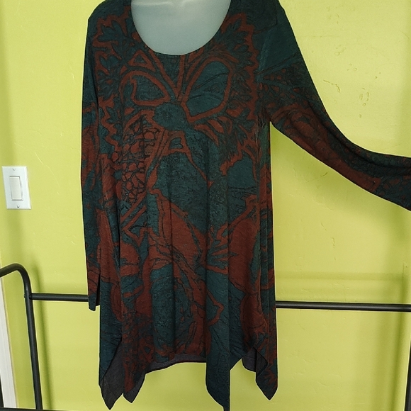 Soft Surroundings Asymmetrical Teal and Cinnamon Tunic - Picture 1 of 7